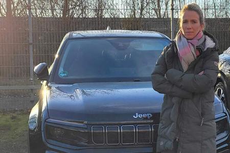 Elektrischer Jeep Avenger, Frau Wagner