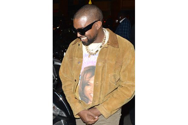 Psychisch steht es nicht gut um den Musiker, der immer wieder über Selbstmordgedanken gesprochen hat. Im Sommer 2024 erklärte sein Sprecher, Kanye sei von Lachgas abhängig. Sein Zahnarzt sei im Januar ...