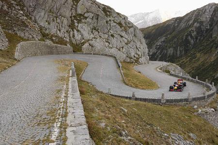 Sebastien Buemi - Red Bull - Showrun - Gotthard-Pass - RB8 - 2017