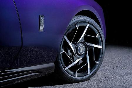 Rolls-Royce Black Badge Spectre