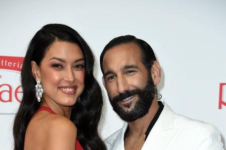 Heiße Flirts und echte Liebe: Die schönsten Romanzen bei 