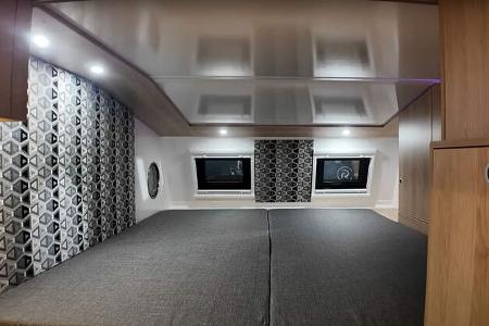 Burow Mobil Trek 5 Bett im Alkoven