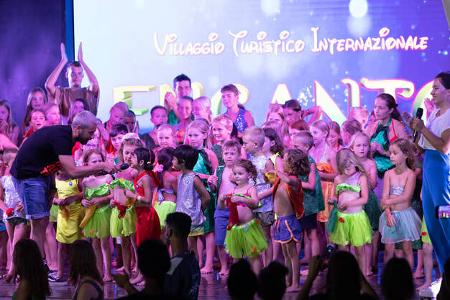 Villaggio Turistico Internazionale - Abendprogram
