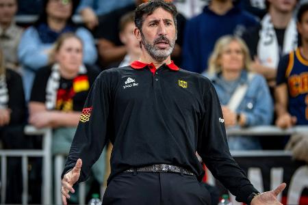 Sieg in Montenegro: Basketballer mit einer Hand am EM-Ticket