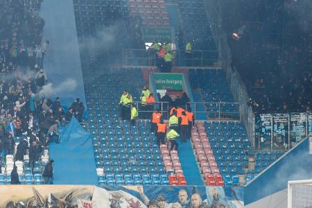 13 verletzte Beamte bei Randale in Rostock