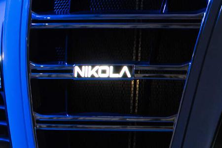 Nikola Hauben-Schriftzug