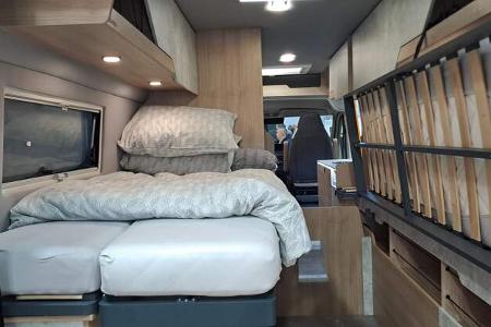 Womondo by Robeta Lifestyle 636 (2025) auf der CMT 2025 Heckansicht mit Einzelbett
