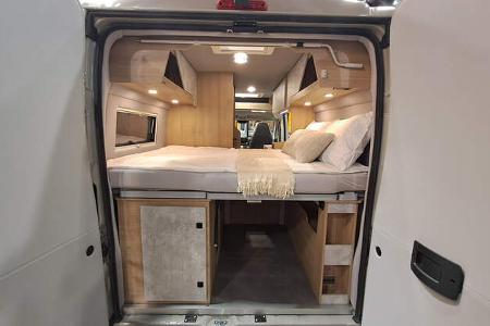 Womondo by Robeta Siren (2025) auf der CMT 2025 Heckansicht