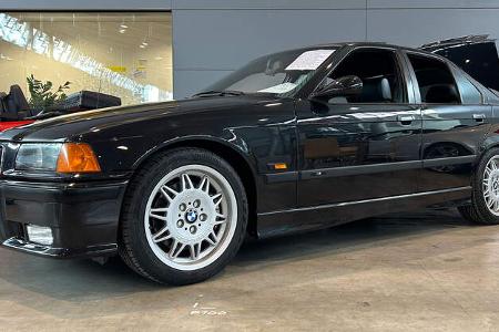 Retro Classics 2024 BMW M3 E36 3.0 Limousine