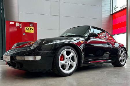 Retro Classics 2024 Porsche 911 Carrera 4S 993