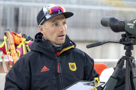 Lesser zu Rücktritt von Velepec: 