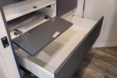 Nipo Camper, Wohnwagen, Stauraum