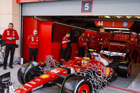Das sind die Bestzeiten von Tag 1/Mittwoch - Aktuell testen die Formel-1-Teams in Bahrain für die anstehende F1-Saison. Vom 26. bis zum 28. Februar 2025 werden die neuen Boliden auf Herz und Nieren geprüft. Hier kommen die Bestzeiten vom ersten Tag/Mittwoch:
