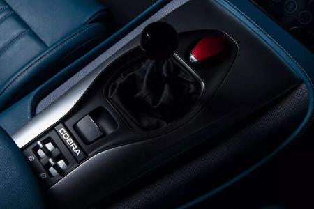 AC Cobra GT Roadster 