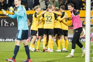 Nach Energie-Patzer: Dresden übernimmt Tabellenführung