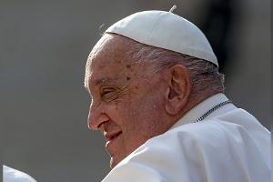 Papst Franziskus bleibt nach schwerer Atemkrise stabil