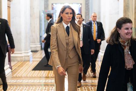 Melania Trump absolviert ersten Solo-Auftritt seit Amtseinführung