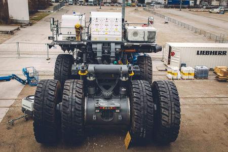 Liebherr T 264 Muldenkipper Bauma 2016