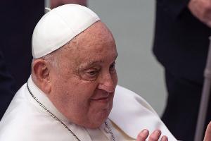 Papst Franziskus verbringt erneut eine ruhige Nacht