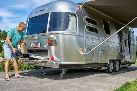 Eriba Touring 820 vs. Airstream 648 International f