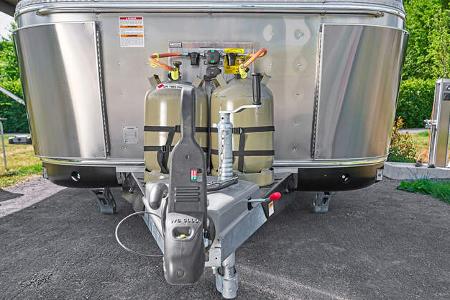 Eriba Touring 820 vs. Airstream 648 International f