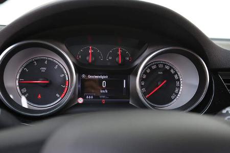 Opel Astra 1.4 DI Turbo, Interieur