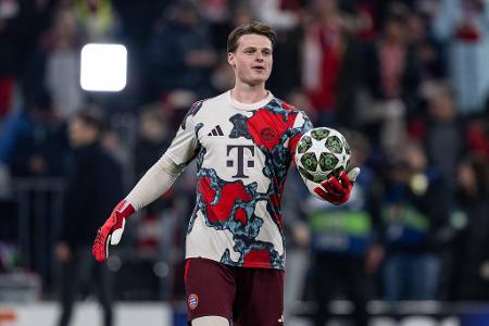 Jonas Urbig (ab 57.) - Note: 3,0 - Feierte auf der größtmöglichen Bühne sein Debüt für den FC Bayern. Meisterte die Feuertaufe mit großer Abgeklärtheit. Löste die Aufgaben mit Ball am Fuß stets spielerisch. Paraden musste er nicht mehr zeigen.