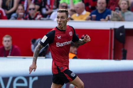 Alejandro Grimaldo (bis 87.) - Note: 5,0 - Fand nirgendwo auf dem Feld so wirklich seine Rolle. Die Positionsrochade mit Wirtz stellte die Münchner diesmal vor keine Probleme. Spielte nur zehn Pässe zum Mitspieler. Für den spielstarken Spanier ein desolater Wert.