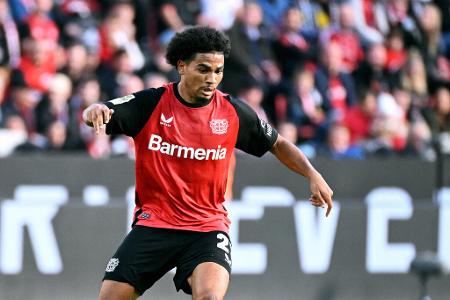 ANGRIFF: Amine Adli (bis 68.) - Note: 4,0 - Konnte sich immerhin punktuell am gegnerischen den Strafraum mit Ball behaupten. Das Zusammenspiel mit den Nebenleuten hakte jedoch durchgängig. Die Mitspieler hätte ihn besser füttern müssen.