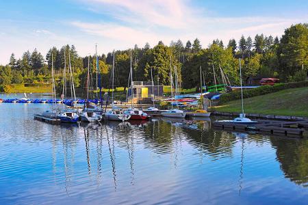 Stellplatz-Fokus Saarland Losheimer See f