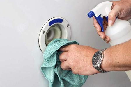 Reinigung Wasseranlage