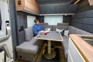 Knaus Azur 500 FU Sitzgruppe