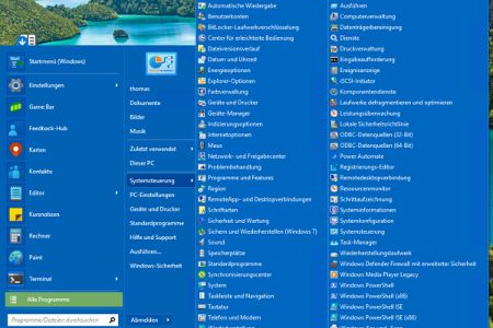 Das Bild zeigt ein klassisches Windows-XP-ähnliches Startmenü unter Windows 11, aktiviert durch StartAllBack, mit vollständiger Programmliste.