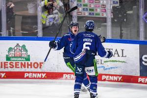 DEL: Straubing und Nürnberg gehen in Führung