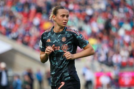 Bis 2027: Nationalspielerin Bühl bleibt bei den Bayern
