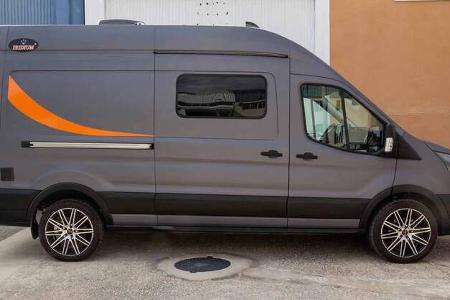 Seitansicht, Beifahrerseite, E-Transit, Campingfahrzeug