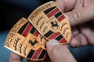 Neues Porsche Wappen Logo Emblem 2023