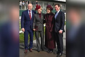 Prinzessin Eugenie und Zara Tindall begeistern als stylisches Duo