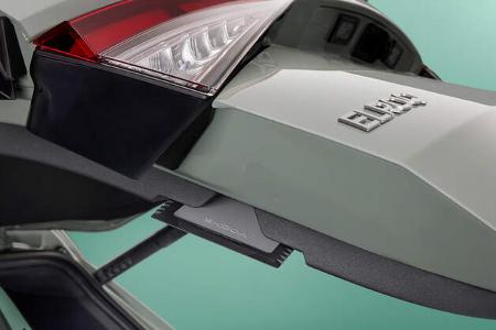 Skoda Elroq Kofferraum Eiskratzer