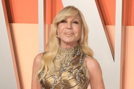 Donatella Versace tritt als Kreativchefin zurück
