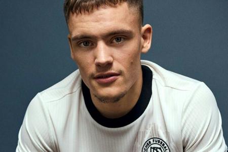 DFB-Team spielt im Jubiläumstrikot