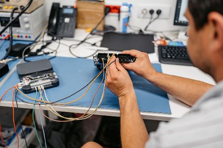 Was genau macht die Motorsteuerung?