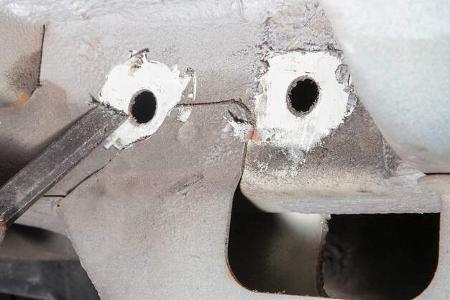 AHK an Karosseriebohrung