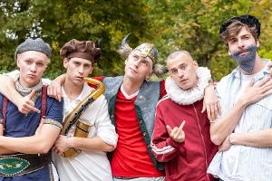 "Intimate.": Comedyserie der "Discounter"-Macher kehrt bald zurück