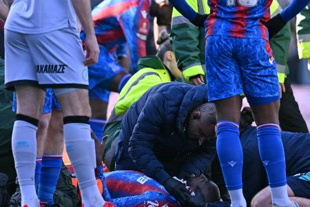 Nach Horror-Foul: Mateta nimmt Roberts in Schutz