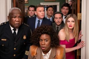 Von "Bridgerton"-Machern: Was kann die Netflix-Serie "The Residence"?