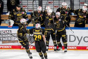 DEL: Hauptrundensieger Ingolstadt wackelt - Berlin siegt