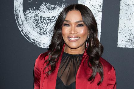 ...sowie ihre Kolleginnen Angela Bassett...