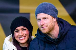 Herzogin Meghan teilt neues Foto mit ihren zwei Kindern