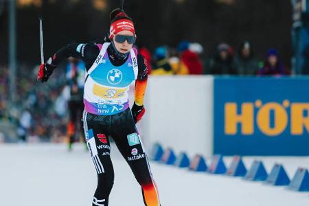 Sophia Schneider - Note 4,0 - Es war nicht die Saison von Schneider, die nur in einem einzigen Rennen als Elfte an der Top 10 kratzte. Im Winter davor hatte sie weniger Ausreißer nach unten. Probleme hatte sie vor allem am Schießstand, wo sich ihre Trefferquote auf 79,5 Prozent verschlechterte. Da half es auch wenig, dass sie in der Loipe zu den 25 besten Läuferinnen der Saison gehörte.